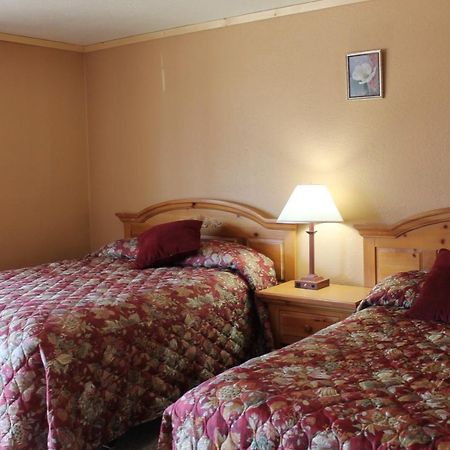 Whitney Portal Hotel And Hostel ローン・パイン エクステリア 写真