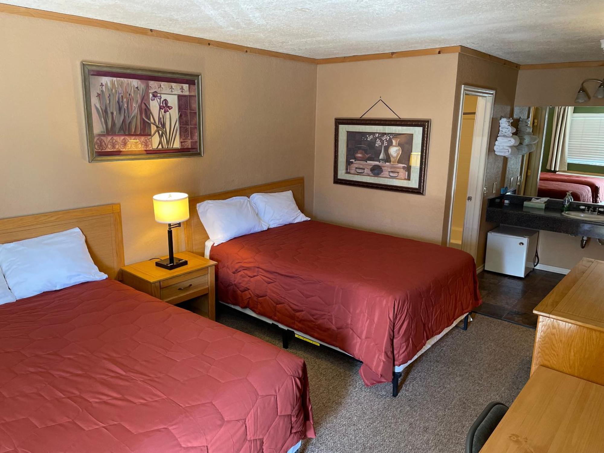 Whitney Portal Hotel And Hostel ローン・パイン エクステリア 写真