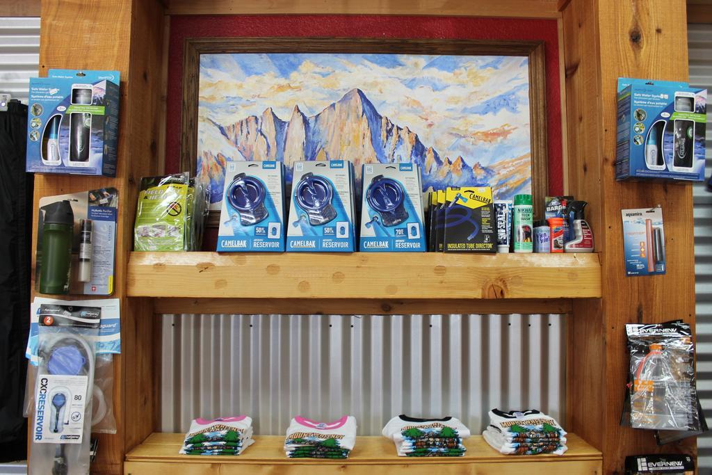 Whitney Portal Hotel And Hostel ローン・パイン エクステリア 写真