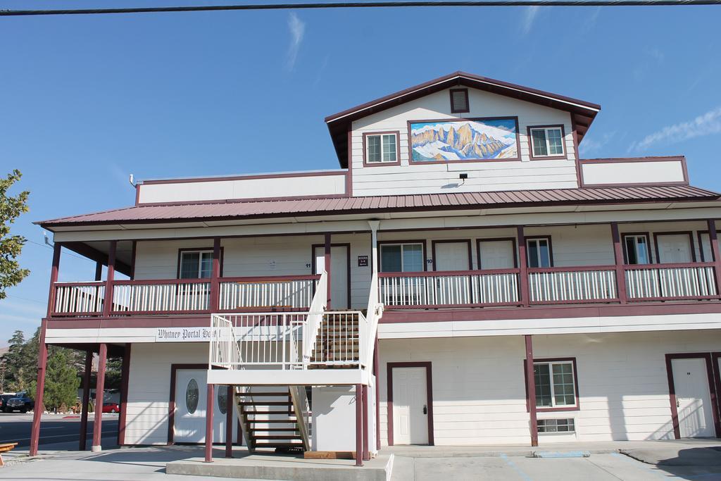 Whitney Portal Hotel And Hostel ローン・パイン エクステリア 写真