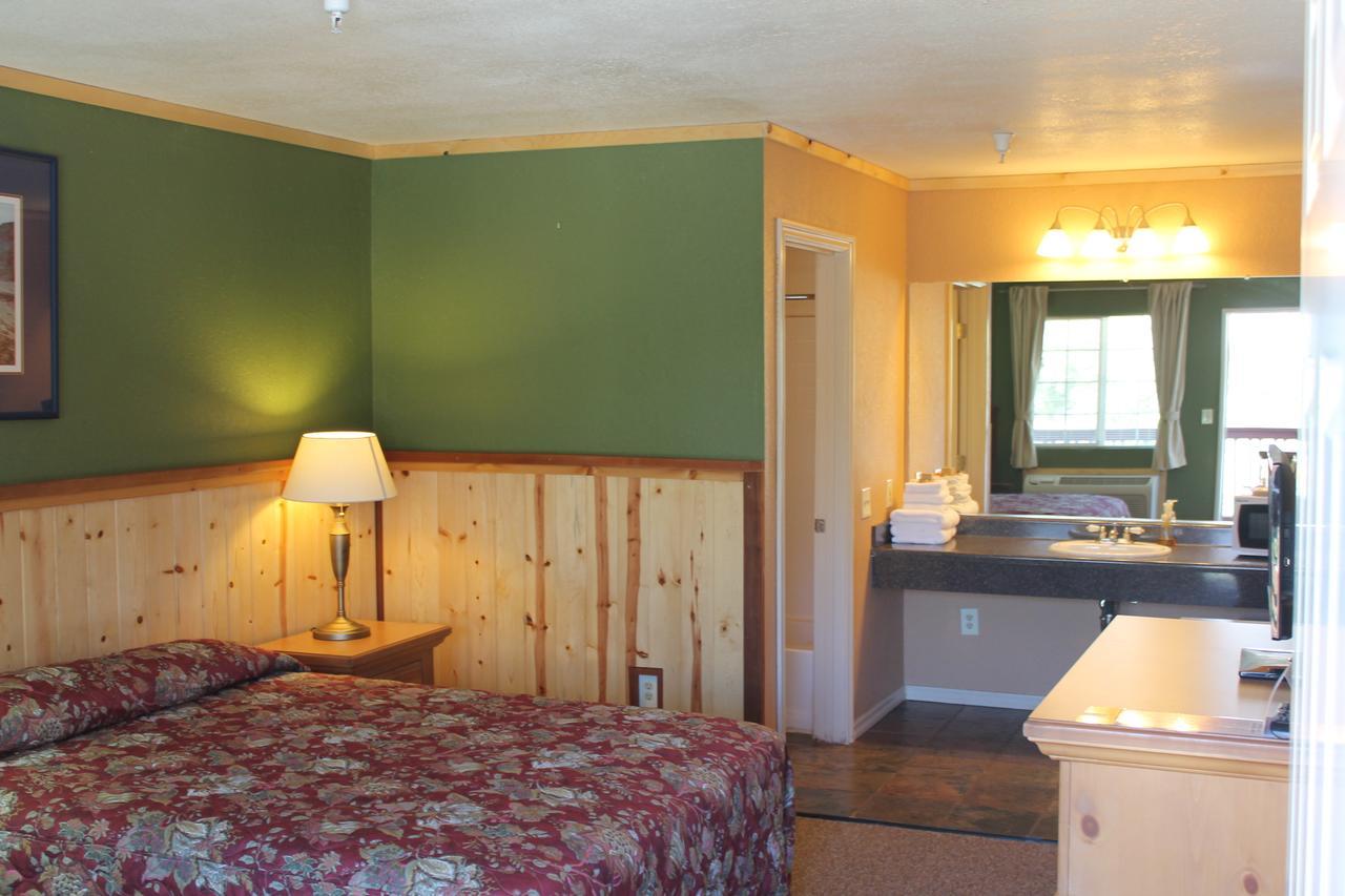 Whitney Portal Hotel And Hostel ローン・パイン エクステリア 写真